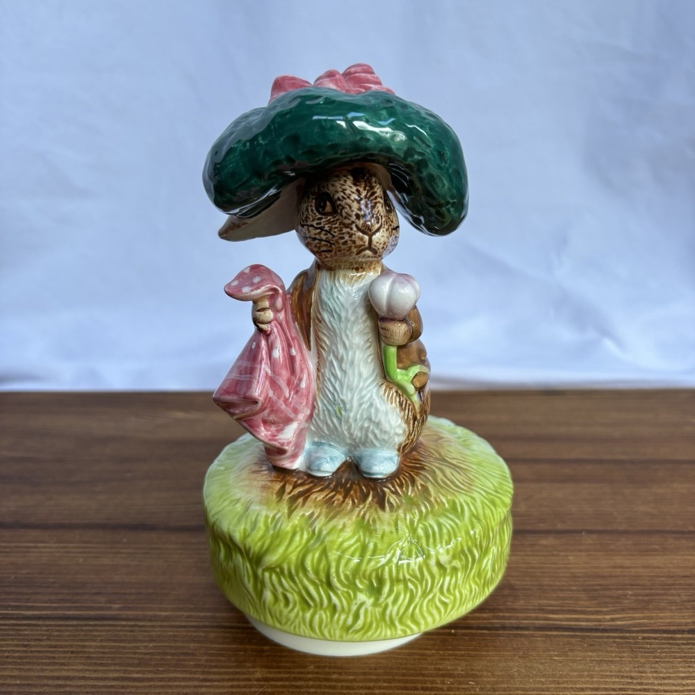 Schmid Beatrix Potter Benjamin Bunny Music Box Figurine Working